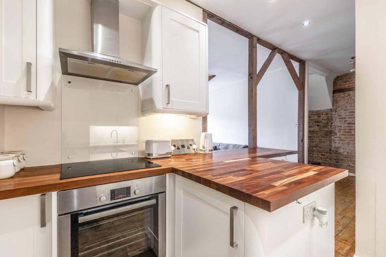 Hiddem Gem! Character Home, Walk 2 All Sights Windsor Luaran gambar